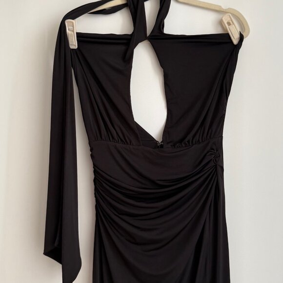 Michael Costello Morgan Gown (Revolve) - Picture 3 of 11